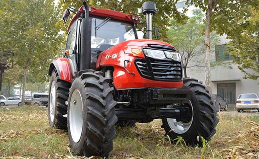 BG大游-1504型拖拉机